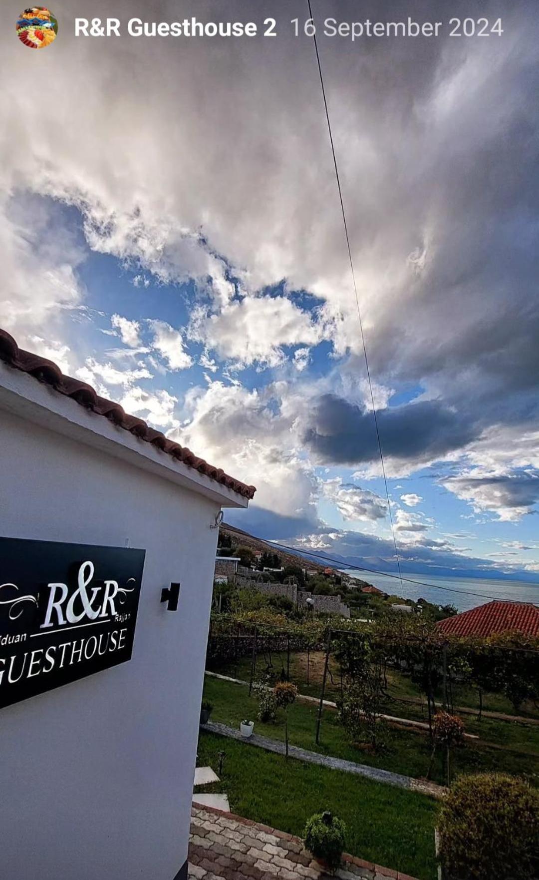 Hotel R&R Gesthouse Široka Esterno foto